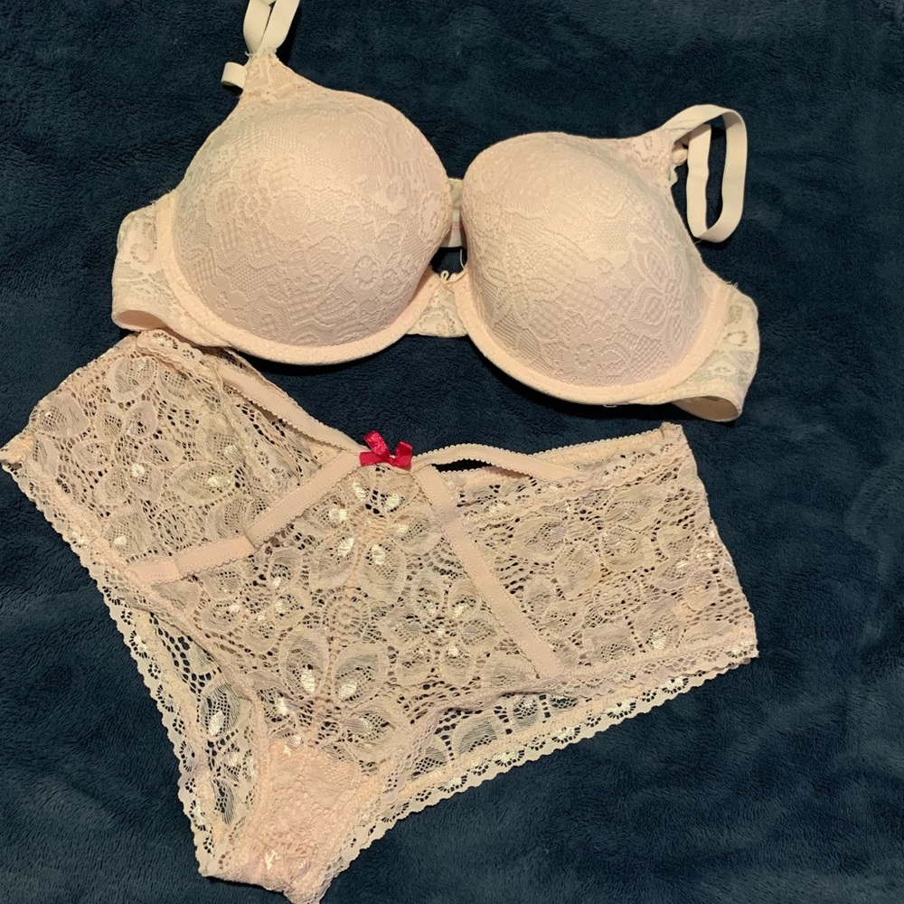 Baby Pink No boundaries 38C bra